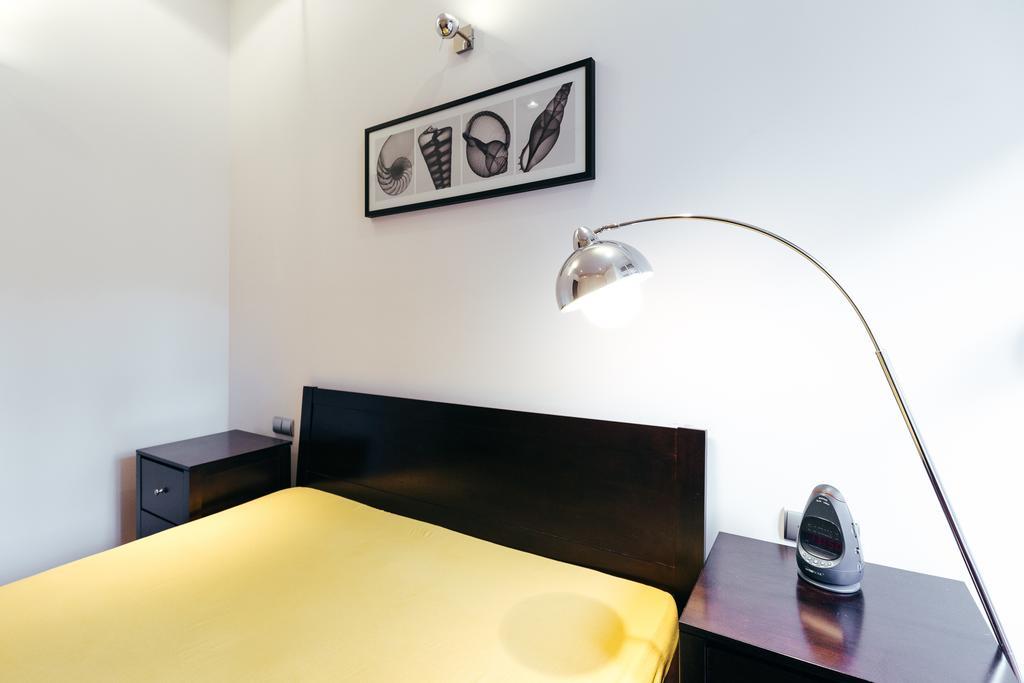 Apartment In The Strict City Centre Лодзь Экстерьер фото